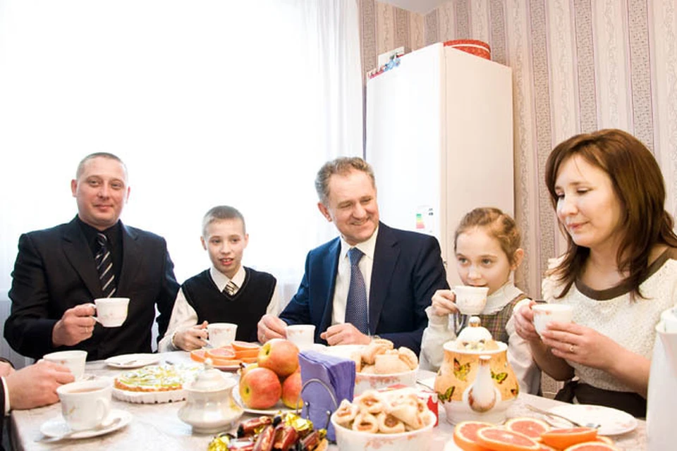 Программа президента Удмуртии Александра Волкова «Жилье для молодых семей» действует  в республике с 2009 года.