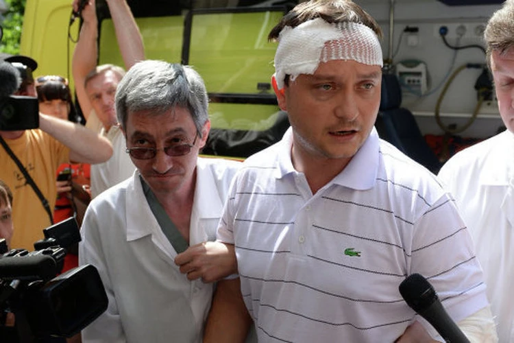 После избиения депутат Роман Худяков начал терять зрение