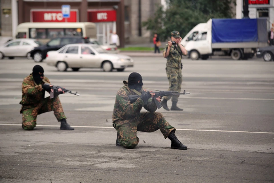 В День ВДВ горожан напугали автоматной очередью в центре Челябинска