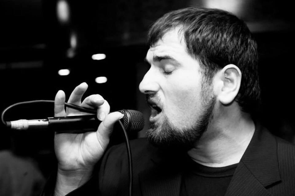 Чеченский певец Шарип Умханов произвел фурор в Москве