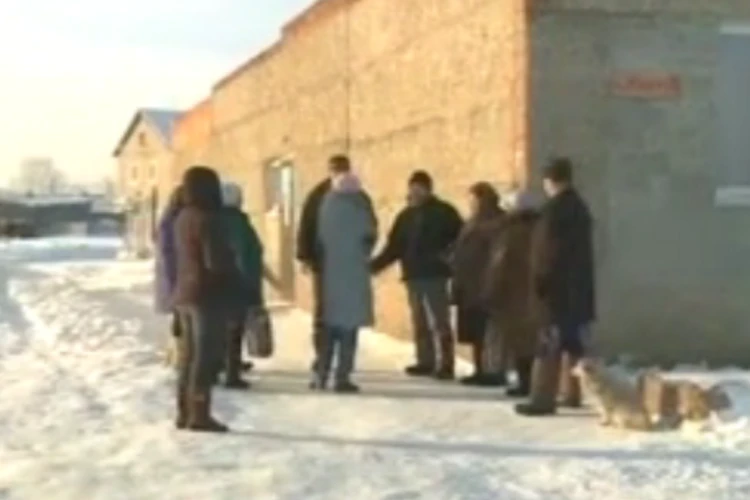 В поселке Томской области 40 человек подрались из-за девушки