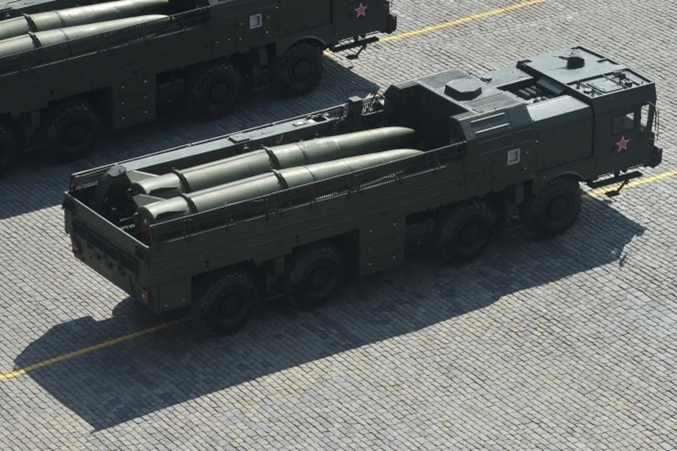 Министр обороны РФ Сергей Шойгу заявил, что ракетные комплексы "Искандер" будут размещаться там, где руководство страны посчитает нужным.