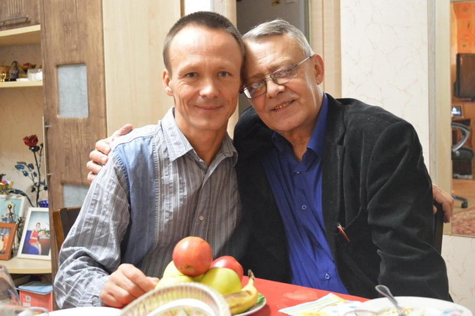 Аркадий и Станислав Георгиевич в Новосибирске. Если бы не заметка в «КП», этой встречи не было бы.