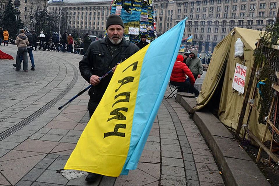 Весь майдан в Киеве заставлен палатками – это понятно