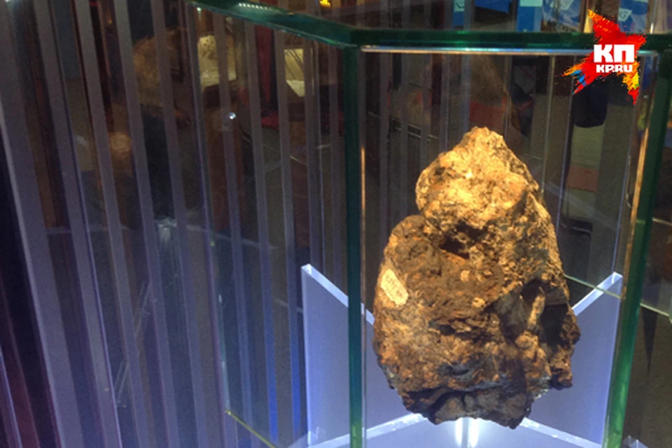 На кусок челябинского метеорита может посмотреть любой посетитель Олимпийского парка
