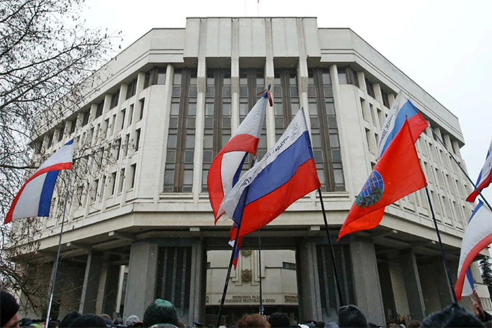 Парламент Крыма принял решение о вхождении автономии в состав России