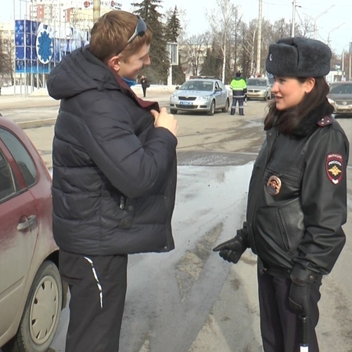 Неженские профессии уфимок: авто на ходу остановит, в горячую точку пойдет  - KP.RU