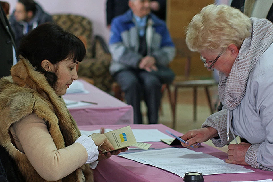 Корреспондент «Комсомолки» наблюдает за ходом голосования в Севастополе