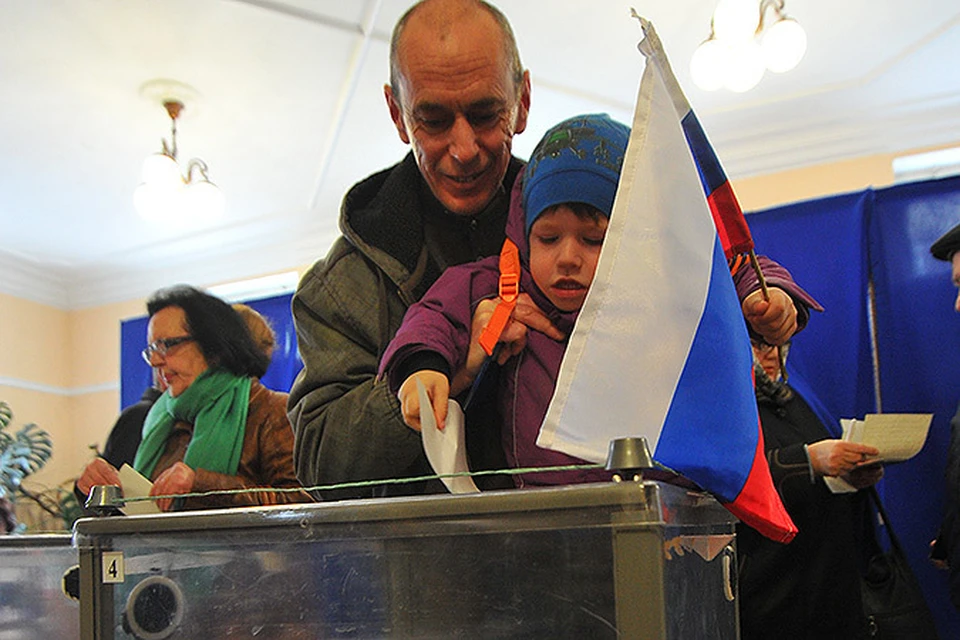 В Крыму избирательные участки завершили прием граждан и закрылись для подсчета голосов