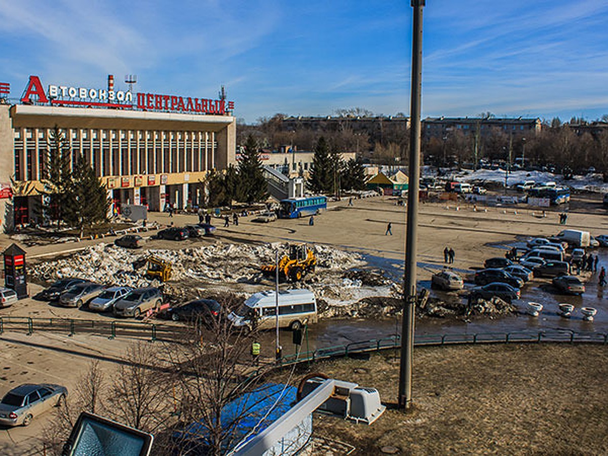 Особенности автовокзальной парковки: Таксисты-нелегалы вышли на тропу  «войны»? - KP.RU