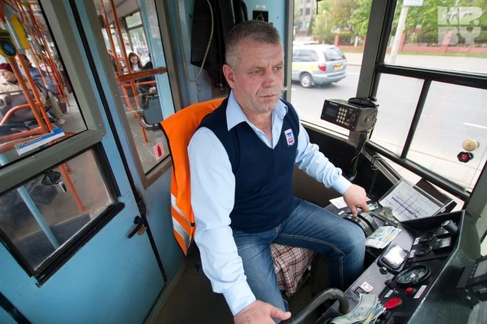 Кто работает водителем автобуса