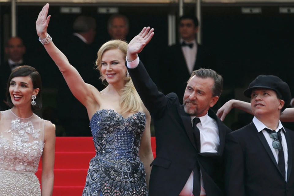 Николь Кидман, Джейн Фонда и другие звезды удивили своими нарядами на Каннском фестивале