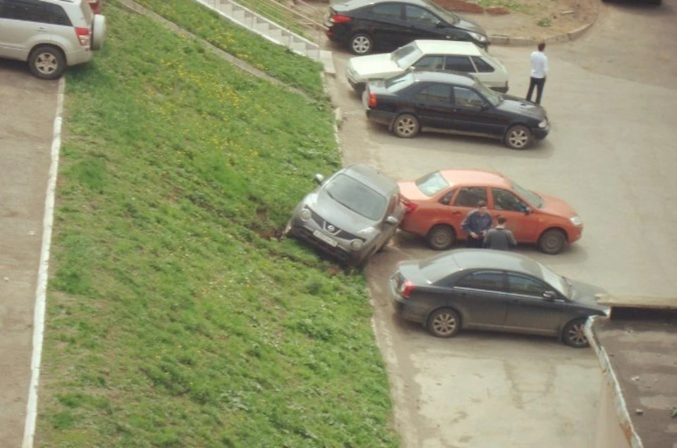 Утро в Ижевске: тест-драйв Lada Granta лифтбек, доход главы города в 8,4 миллиона рублей и авария "Протона-М"