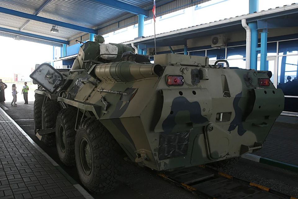 БТР, изображенный на фото, не съезжал со своего места минимум 4 недели