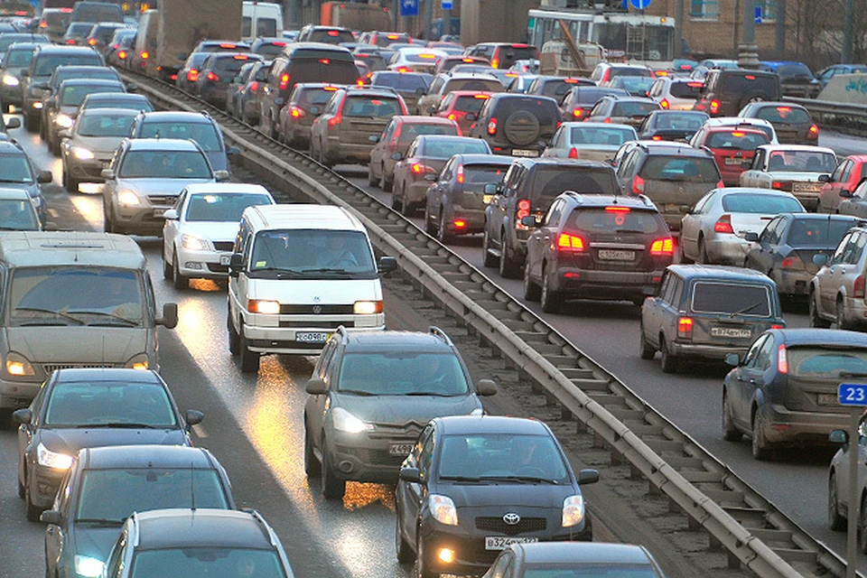 Москвичи больше всего боятся пробок и лифтов