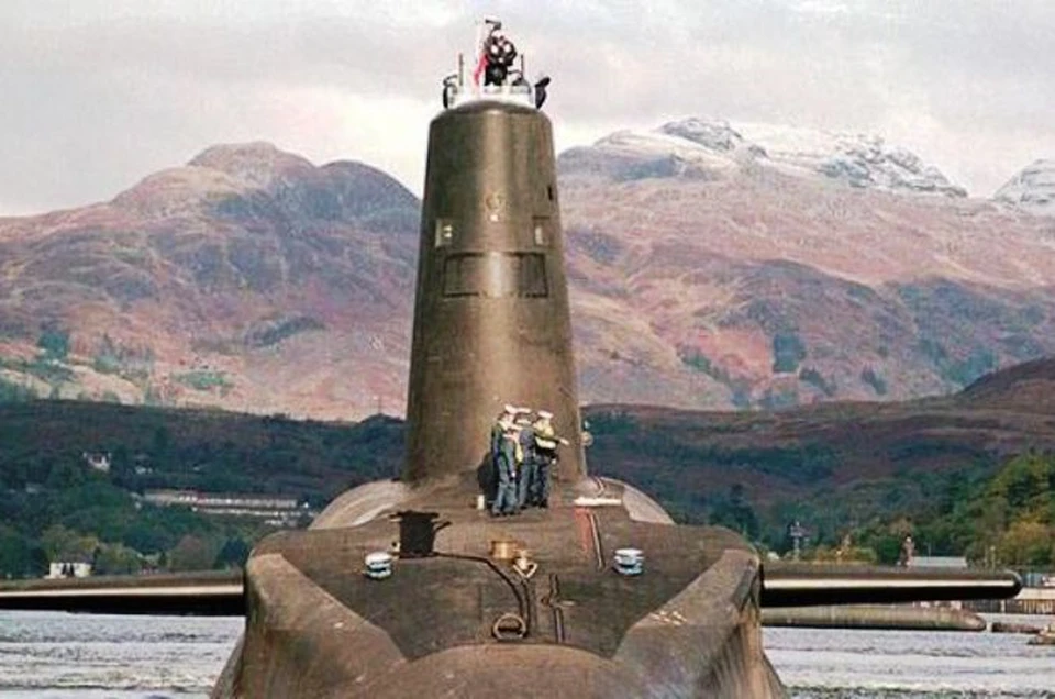 Одна из британских ядерных стратегических подводных лодок "Вэнгард". http://www.express.co.uk/