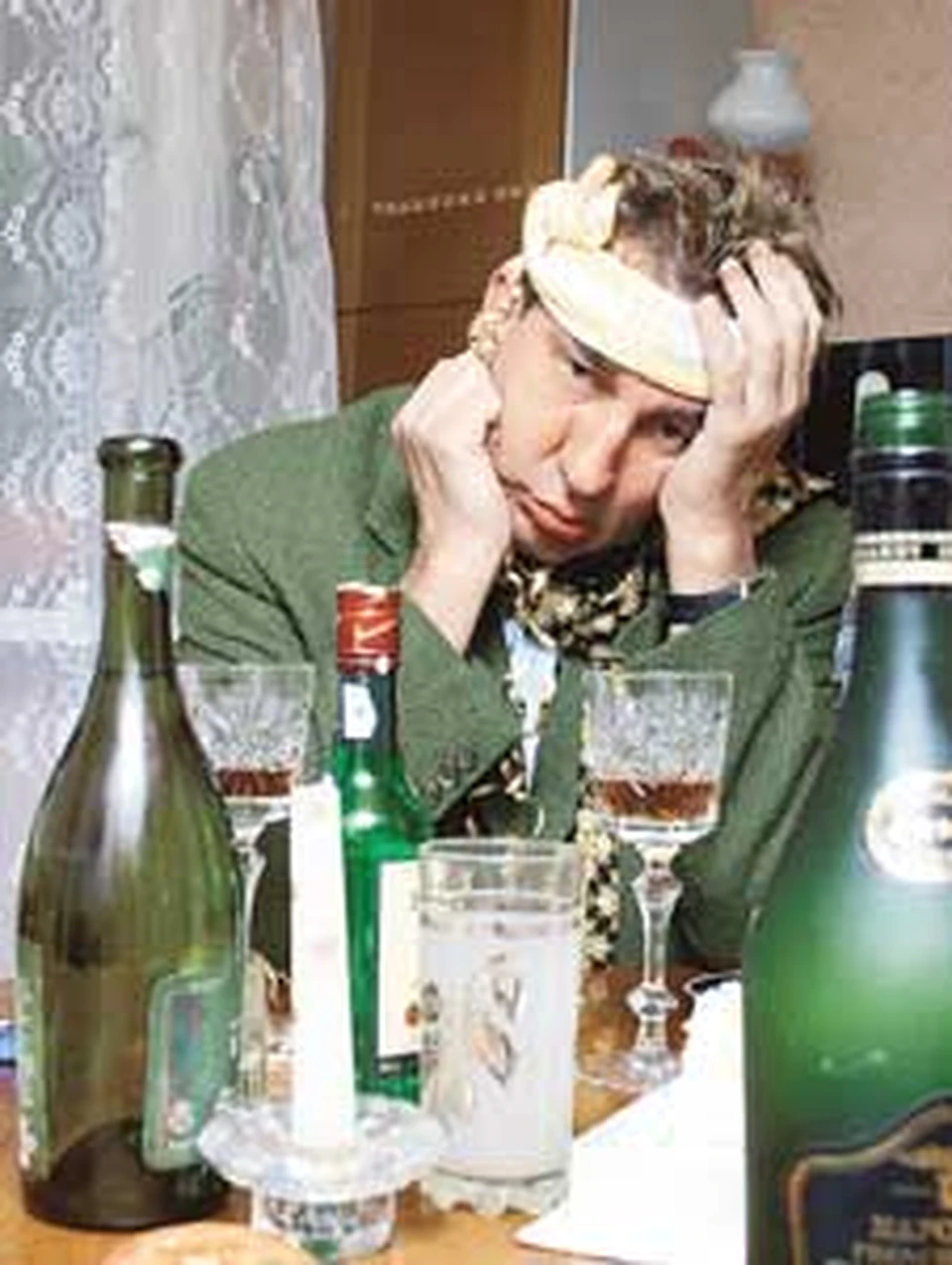 День профессионального алкоголика в россии. Похмелье. День профессионального алкоголика. Похмелье новый год. Похмелье после дня рождения.