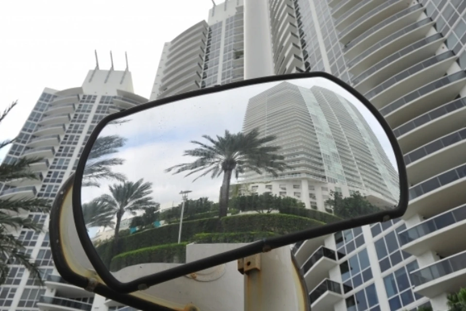 Новые зеркала будут использовать для охлаждения зданий в жаркую погоду