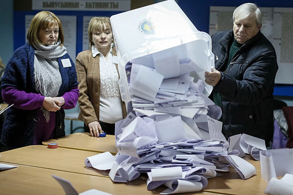 В Молдове на парламентских выборах побеждают пророссийские партии, но в парламенте они будут в меньшинстве