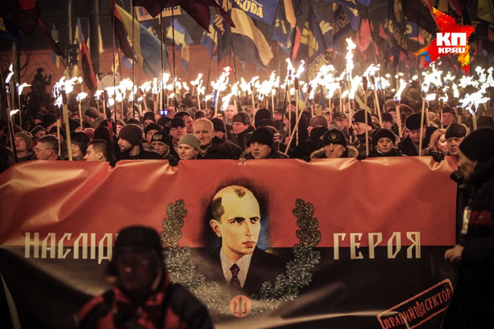 В честь Бандеры в Киеве маршировали с факелами 5000 активистов
Фото: Олег ТЕРЕЩЕНКО