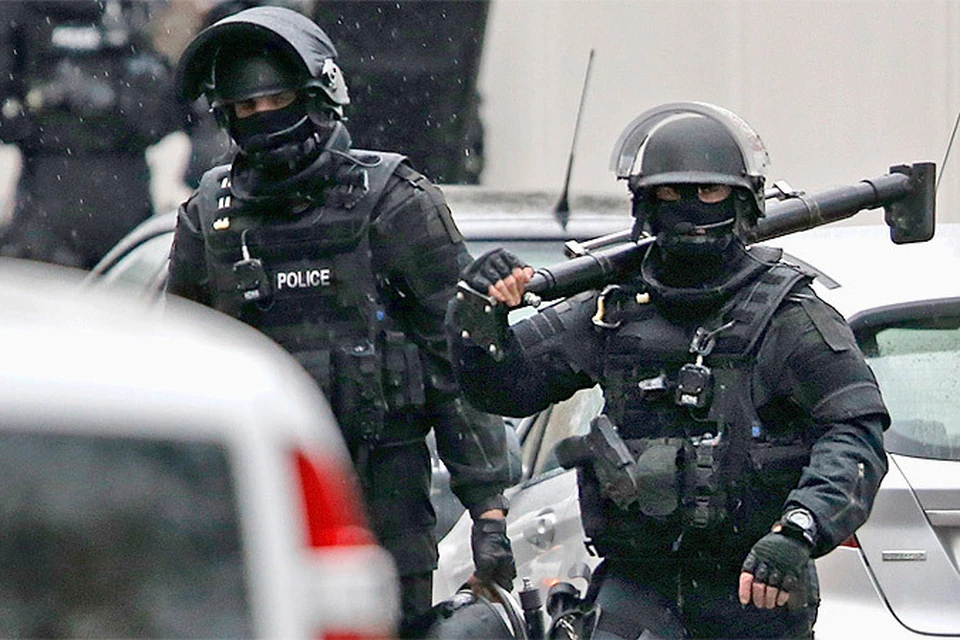 Во Франции пятерых россиян задержали по подозрению в подготовке теракта