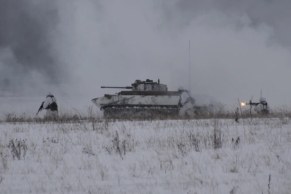 Учения под. Полигон Слободка. Учения ВДВ В Слободке. Слободкинский полигон ВДВ. Парашютодром Слободка Тульская область.