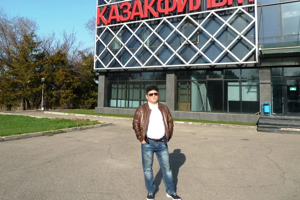 Кинорежиссер Рустем Абдрашев на студии Казахфильм.