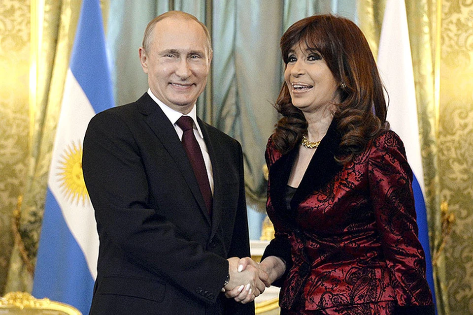 Президент Аргентины призналась Путину, что "тайно" сходила на выставку ко Дню Победы