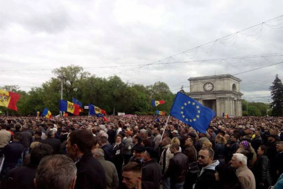 Молдова присоединение. Митинг в Молдавии за присоединение к Румынии.