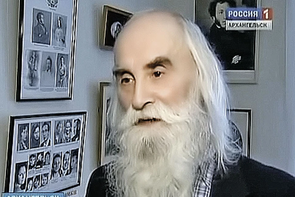 77-летний Борис Егоров создал на собственные деньги музей Пушкина в Архангельске, а теперь еще и издал уникальную книгу. Фото: vesti.ru
