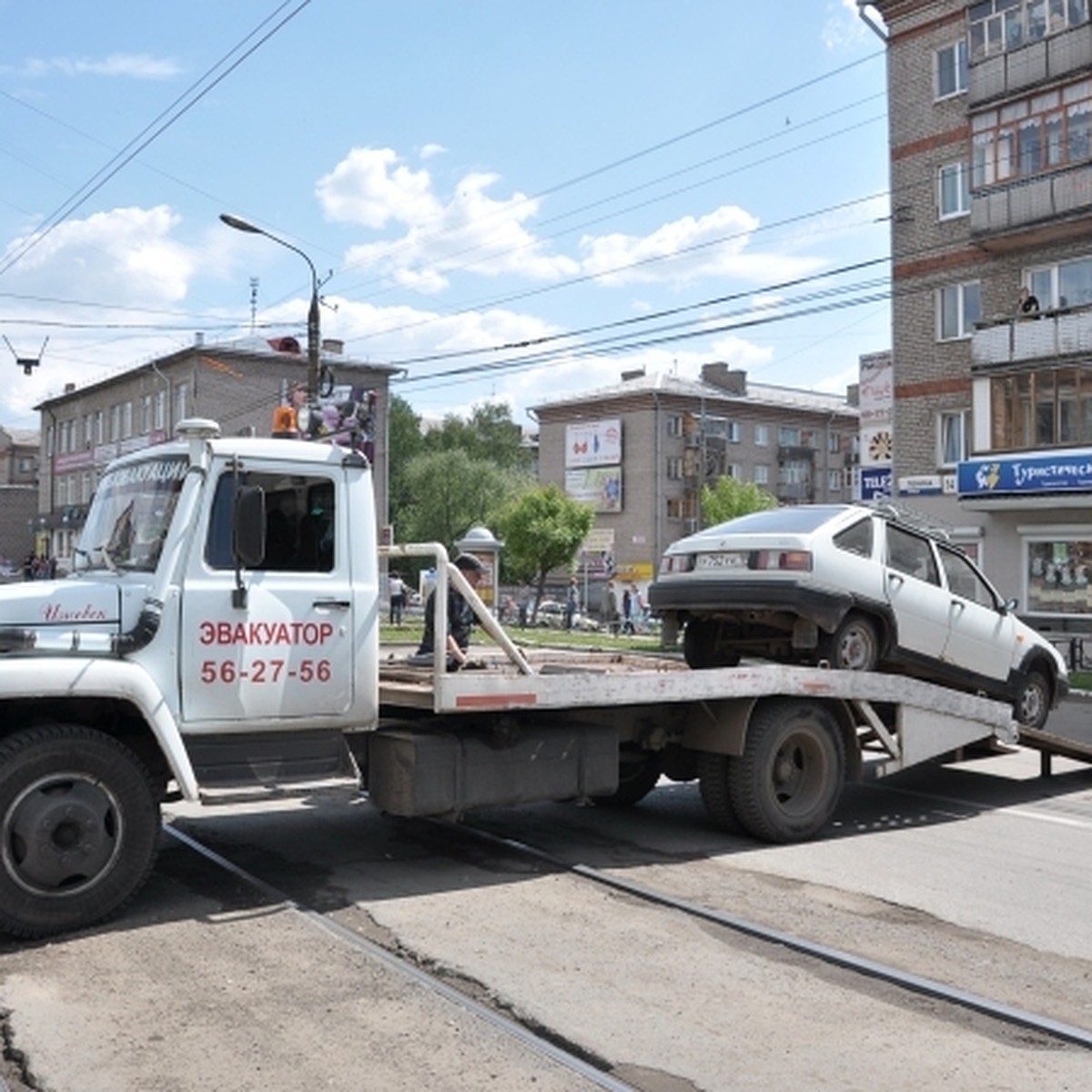 Новые правила эвакуации автомобилей в Ижевске начали действовать с 19 июня  - KP.RU