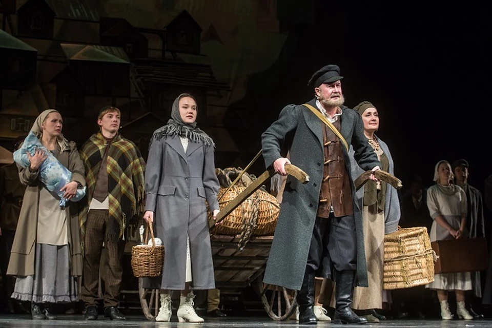 театр качалова скрипач на крыше. скрипач на крыше качаловский. скрипач на крыше мюзикл казань. театр качалова скрипач на крыше. театр качалова скрипач на крыше.