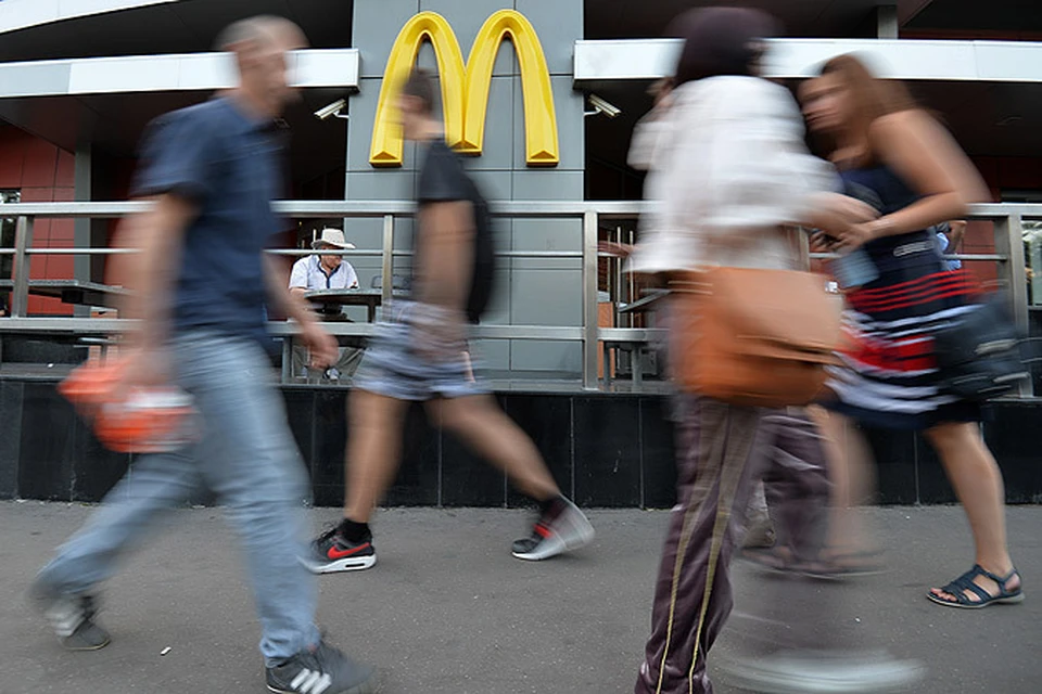 Москвич подал в суд иск к McDonald's 7 млн рублей — за опрокинутый на дочь стакан кофе