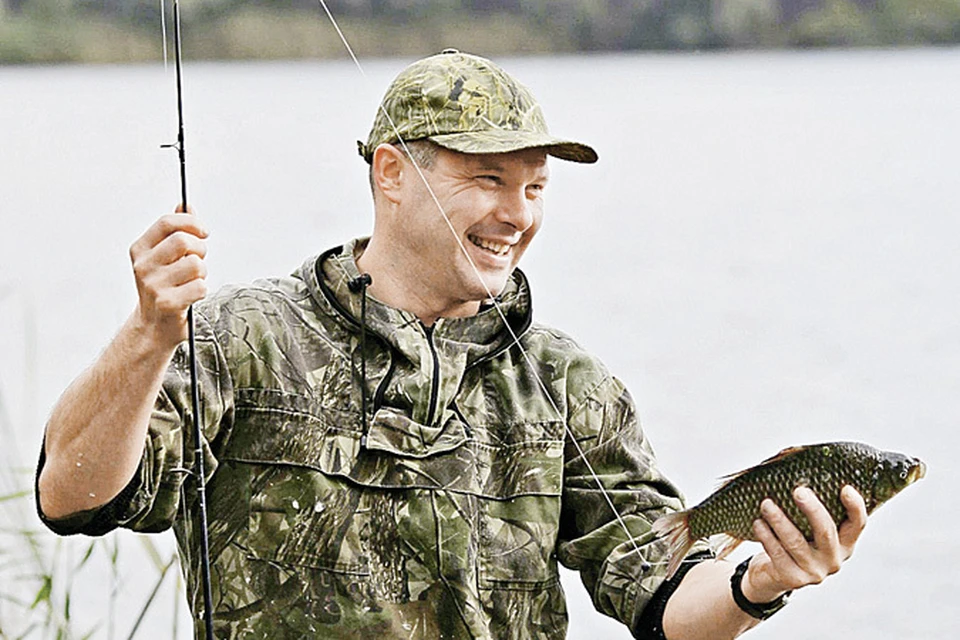 Ловить рыбу теперь можно с женой и детьми.