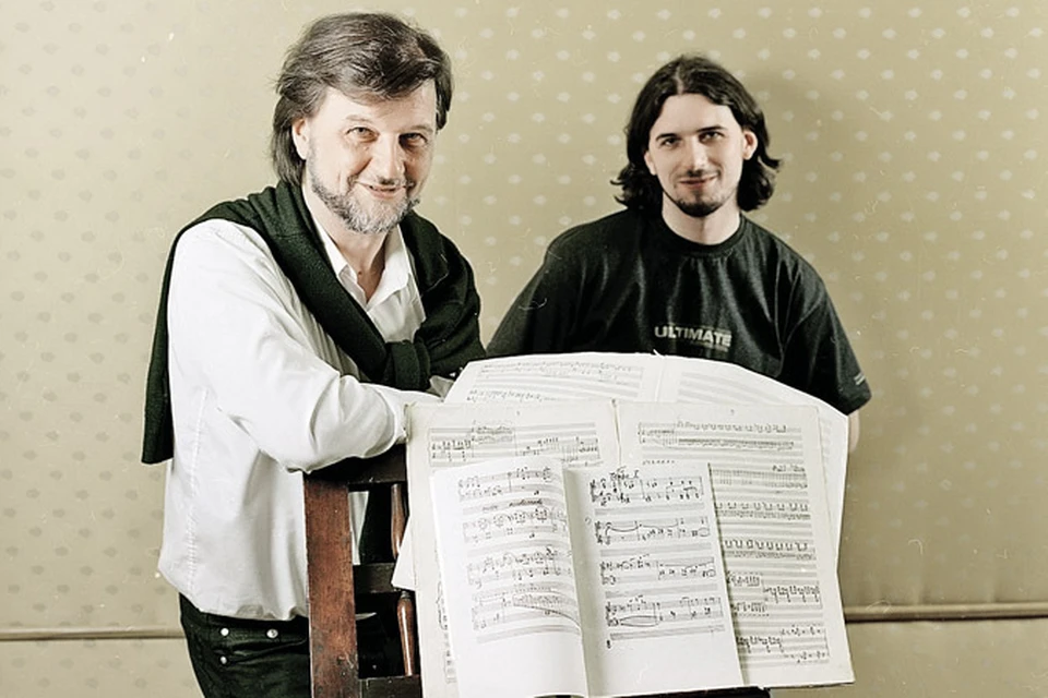 Сын Дмитрий пошел по стопам отца - стал композитором.