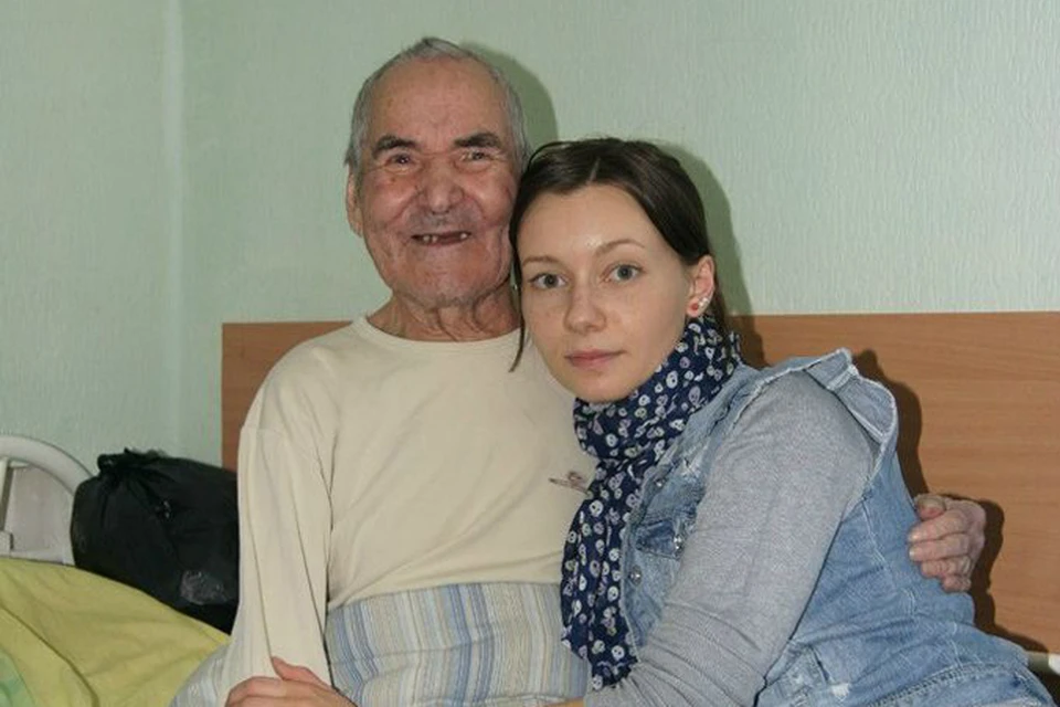 Катя снова помогает одинокому Загиту Загитовичу.
Фото: vk.com/bf_evdokia