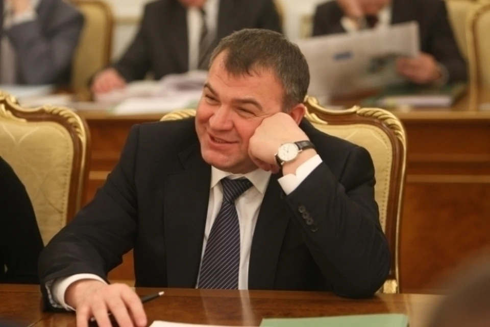 Экс-министр обороны Анатолий Сердюков получил должность индустриального директора «Ростеха» по авиапрому.