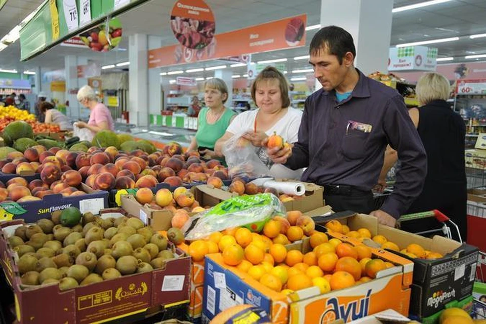 С Нового года торговля между Россией и Украиной отдельными видами продуктов приостановится.