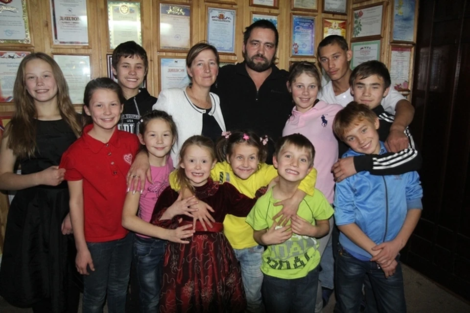Мама 18 детей Ирина Токарская: «Мы готовим пельмени и поем, от этого они еще вкуснее»