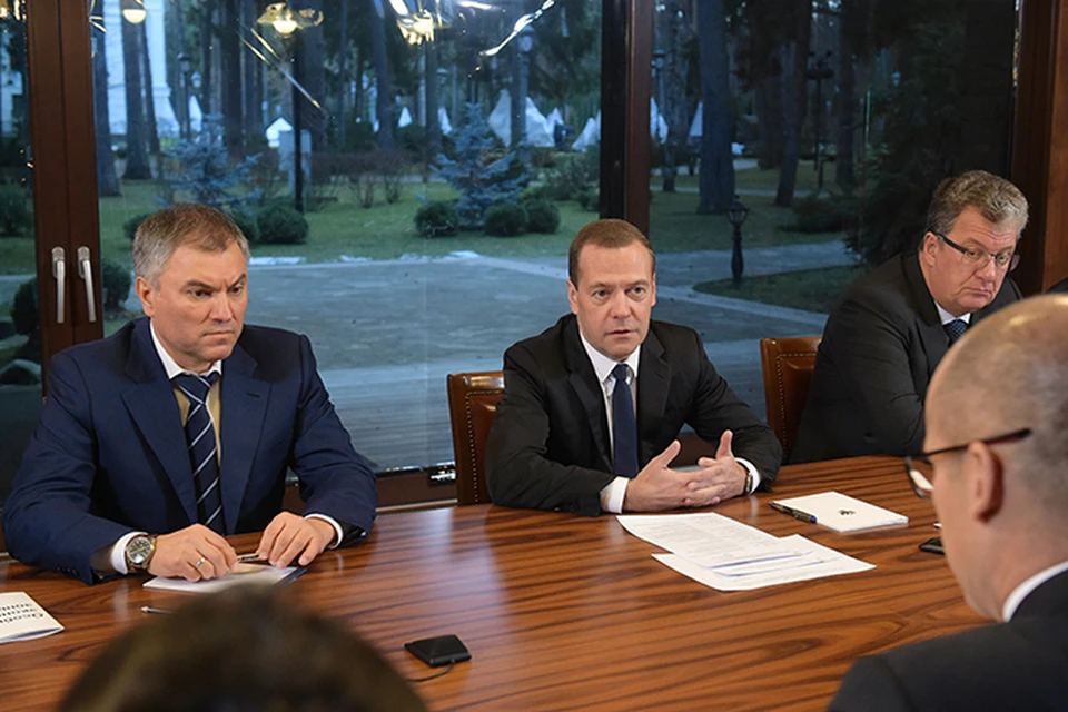 Во вторник Дмитрий Медведев встретился в своей подмосковной резиденции «Горки» с активистами Общероссийского Народного Фронта