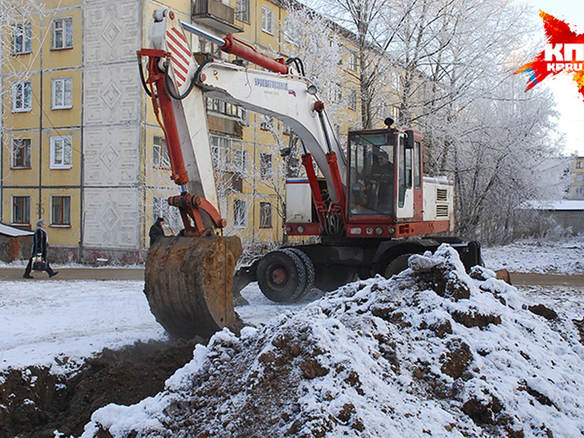 Специалисты УКС объяснили, почему в этом году так много коммунальных аварий  - KP.RU