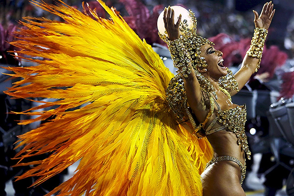 В Рио прошел первый вечер знаменитого карнавала.