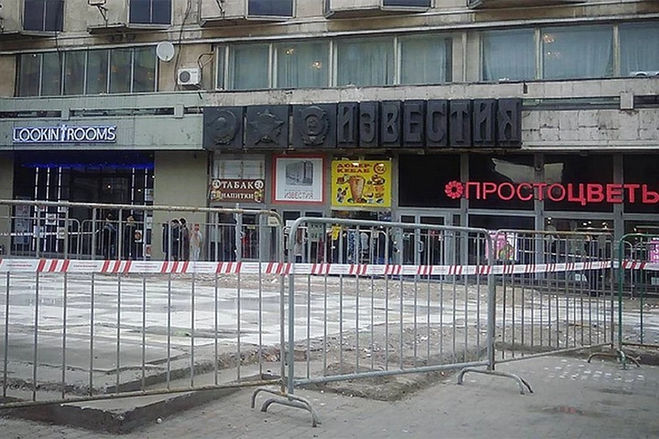 Сегодня на месте торгового центра, который приговорили под снос, вывезли весь строительный мусор Фото: www.instagram.com/fotodiem_irina/
