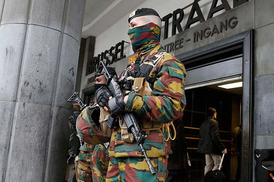 Военный патруль на улице Брюсселя.