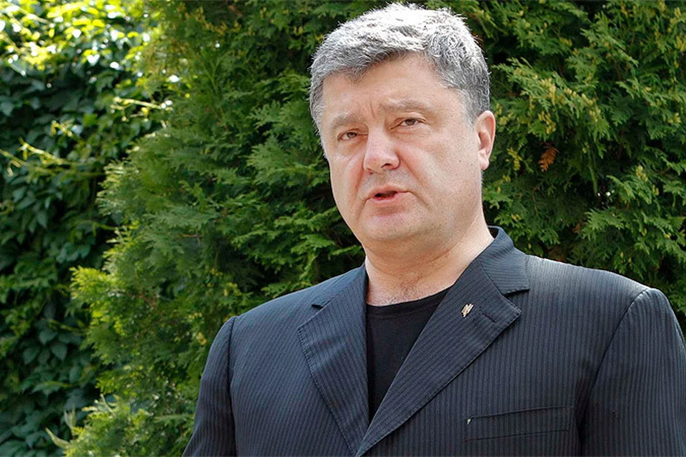 Президент Украины Петр Порошенко подписал закон о запрете трансляции фильмов российского производства, вышедших после 1 января 2014 года