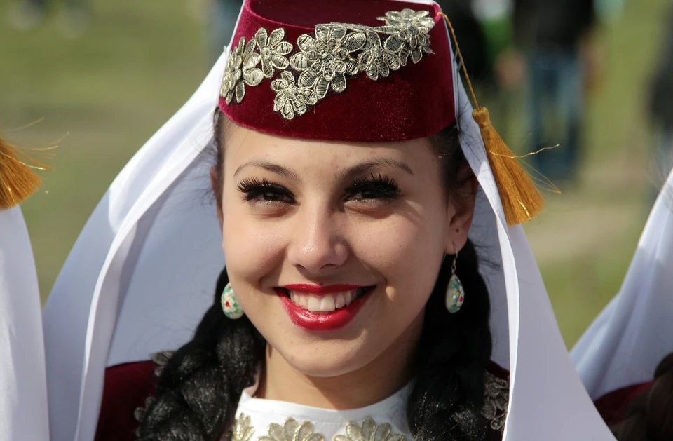 Участница крымско-татарского национального праздника Хыдырлез, 2016 год. Фото: Алексей Павлишак/ТАСС