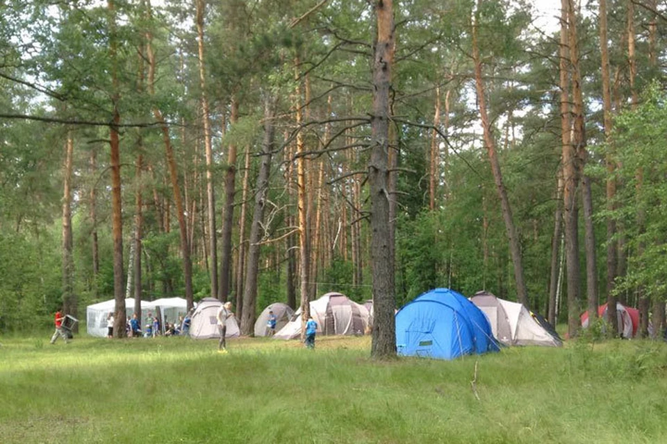 Проверка выявила незначительные нарушения в скаутском лагере, но педагоги и родители уверены: надзорные органы просто решили проявить рвение. Фото: Марина МАЛЫШЕВА