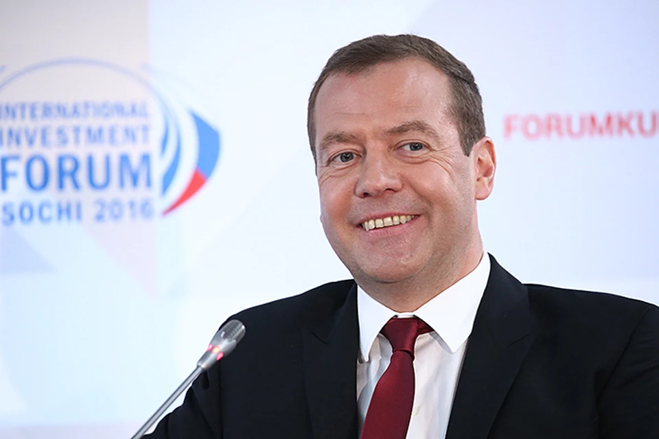 Дмитрий Медведев заявил, что всю систему госуправления в России нужно менять. Фото: Александр Рюмин/ТАСС
