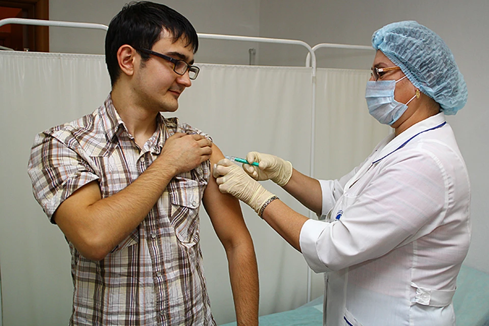 В некоторых регионах также бесплатно делаются прививки работающим гражданам