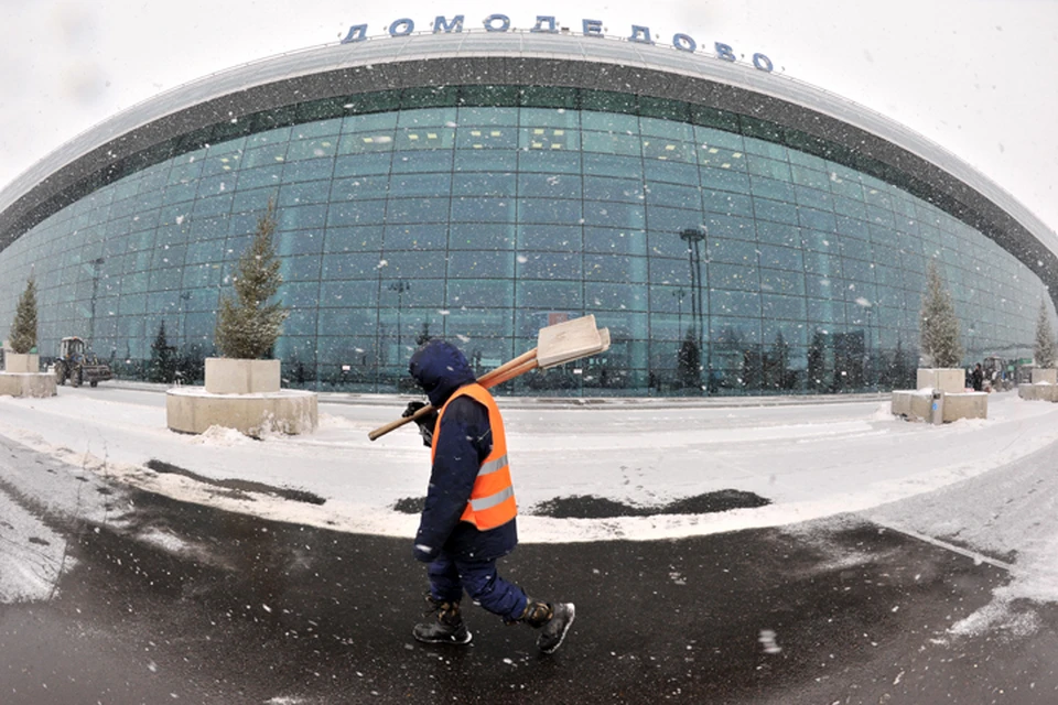 В столичном аэропорту «Домодедово» 12 ноября задерживается около 20 рейсов и 3 – отменено